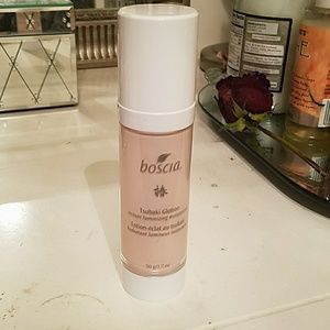 Boscia luminizing face moisturizer
